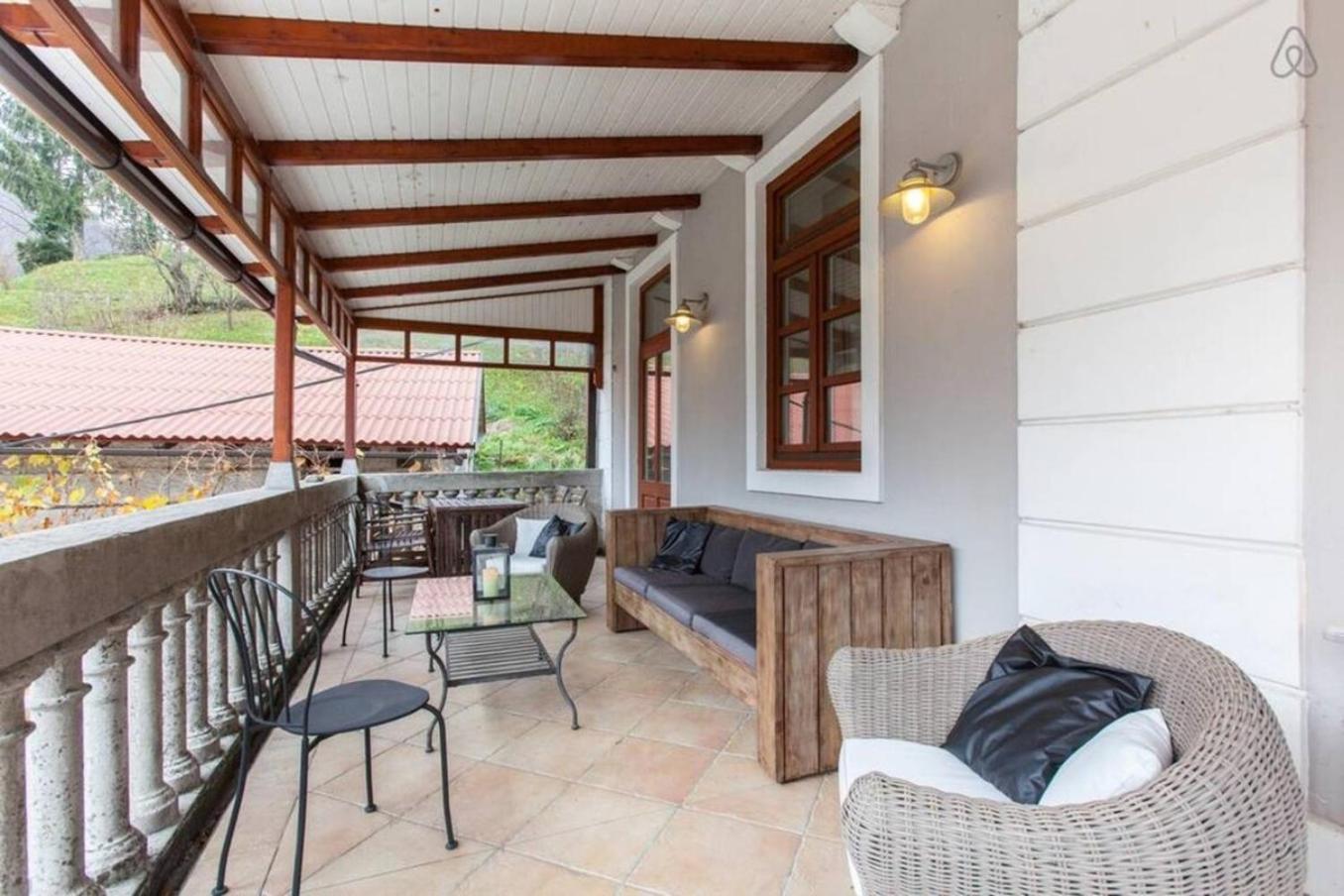Apartmán Stylish Penthouse With Large Terrace Most na Soči Exteriér fotografie